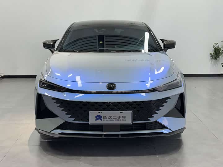 Changan UNI-V Hybrid 2024 2024款 蓝鲸智电iDD 136km 智尊型