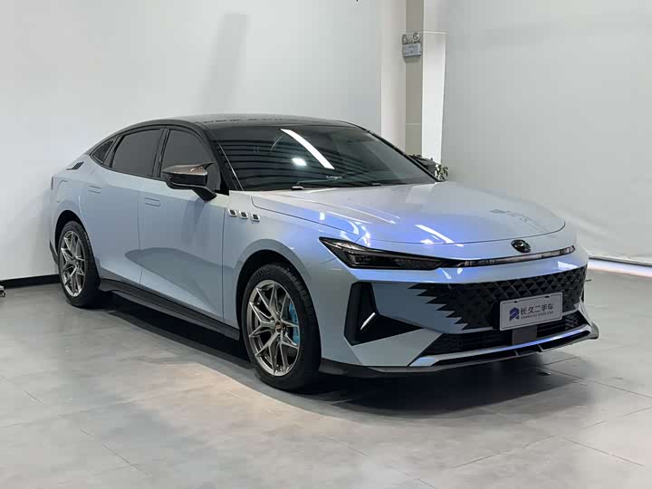 Changan UNI-V Hybrid 2024 2024款 蓝鲸智电iDD 136km 智尊型