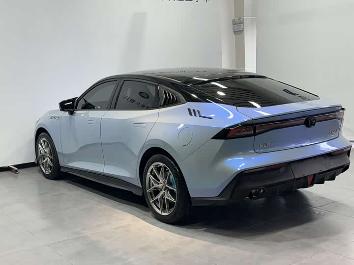 Changan UNI-V Hybrid 2024 2024款 蓝鲸智电iDD 136km 智尊型