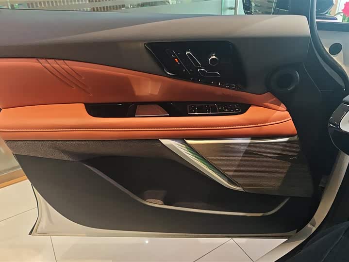 Cadillac Optiq 2024 2024款 四驱长续航版