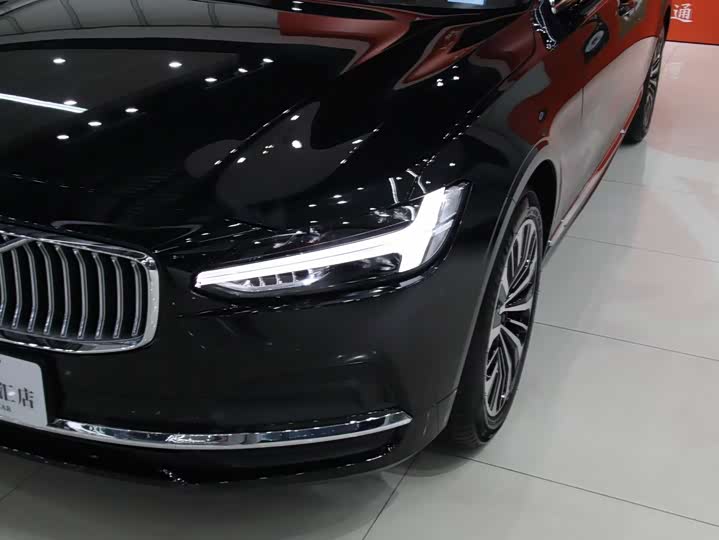 Volvo S90 2025 2025款 B5 智逸豪华版