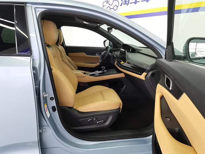 Changan UNI-K 2021 2021款 2.0T 尊贵型