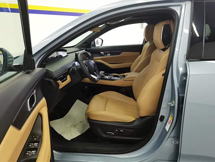 Changan UNI-K 2021 2021款 2.0T 尊贵型