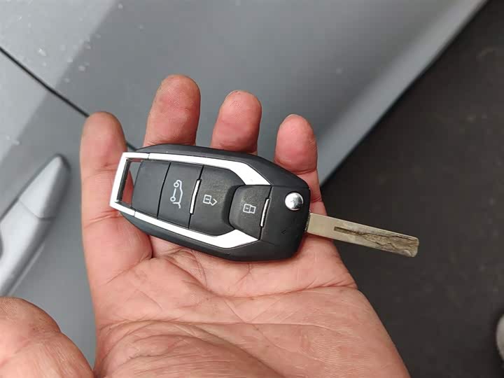 Maxus Euniq 5 2020 2020款 精英版 七座