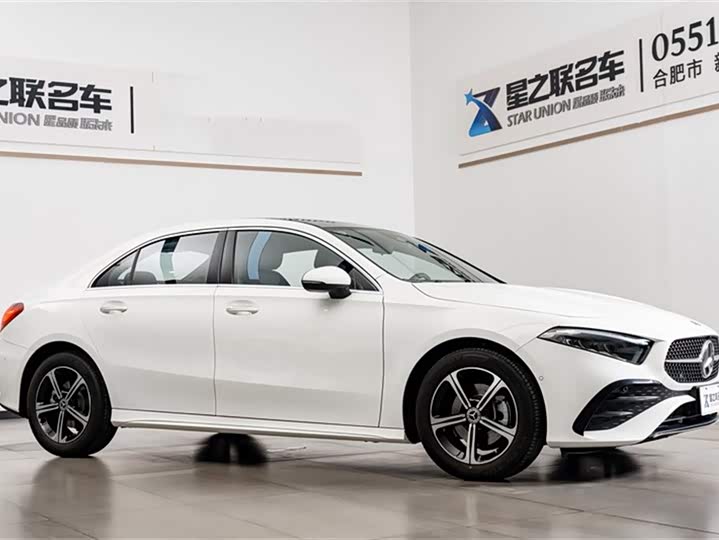 Mercedes-Benz A-Class 2025 2025款 A 200 L 时尚型
