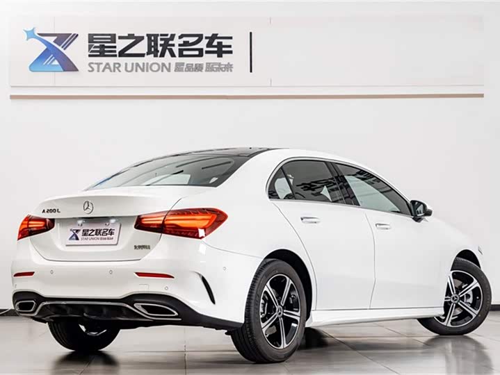 Mercedes-Benz A-Class 2025 2025款 A 200 L 时尚型