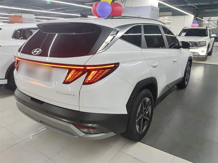 Hyundai Tucson L 2025 2025款 途胜L 1.5T 精英版