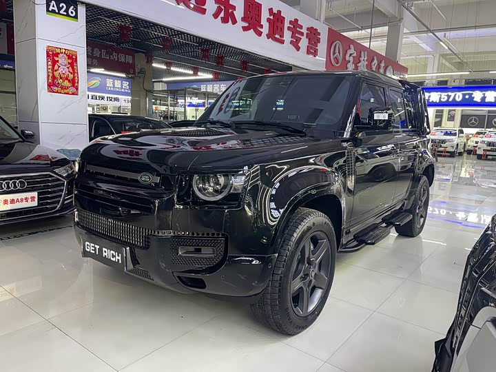 Land Rover Defender 2025 2025款 110 3.0T P400 X-Dynamic SE