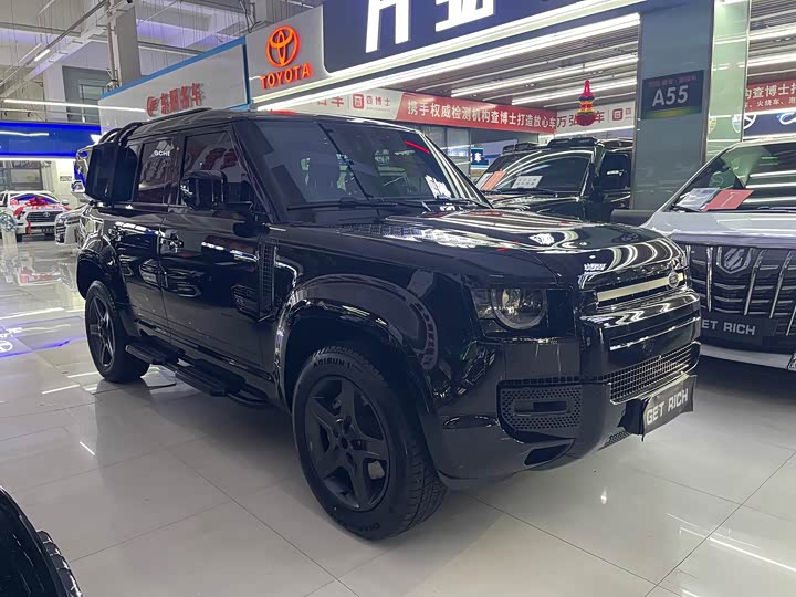Land Rover Defender 2025 2025款 110 3.0T P400 X-Dynamic SE