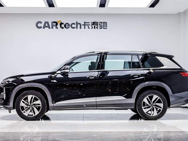 Audi Q6 2024 2024款 40 TFSI quattro 观云型 羽林套装 7座
