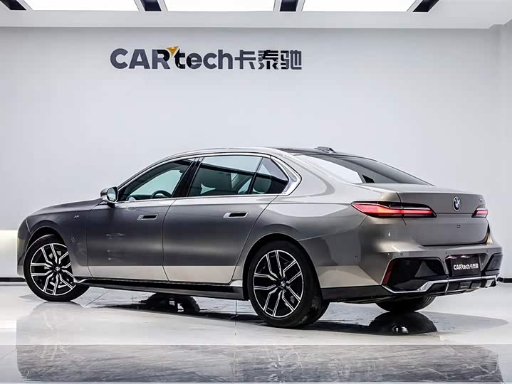 BMW 7 Series 2023 2023款 735Li M运动套装