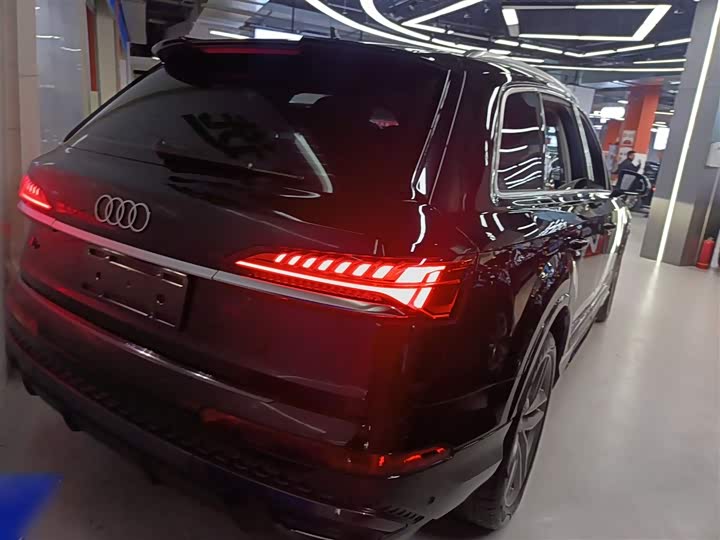 Audi Q7 2024 2024款 45 TFSI quattro S line运动型