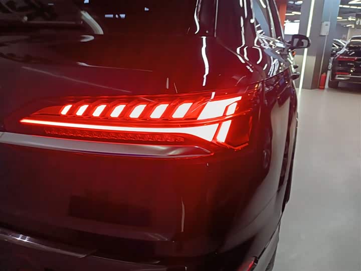 Audi Q7 2024 2024款 45 TFSI quattro S line运动型