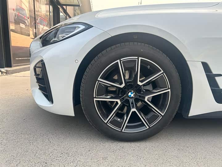 BMW 4 Series 2023 2023款 425i Gran Coupe M运动套装
