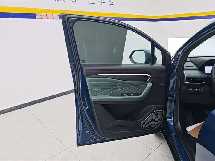 Geely Okavango L 2024 2024款 2.0T DCT尊贵型