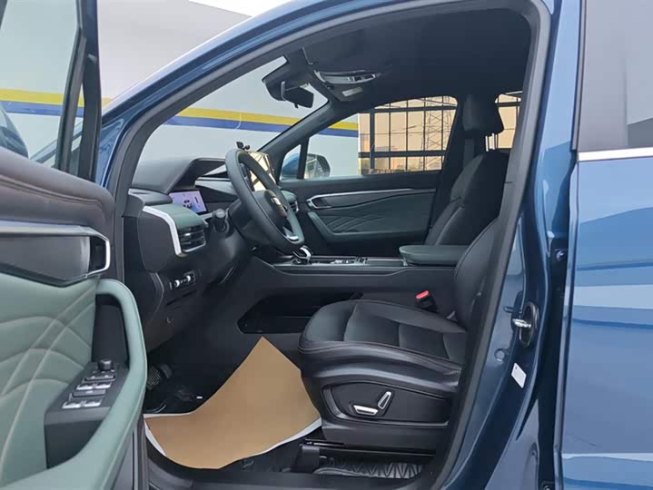 Geely Okavango L 2024 2024款 2.0T DCT尊贵型