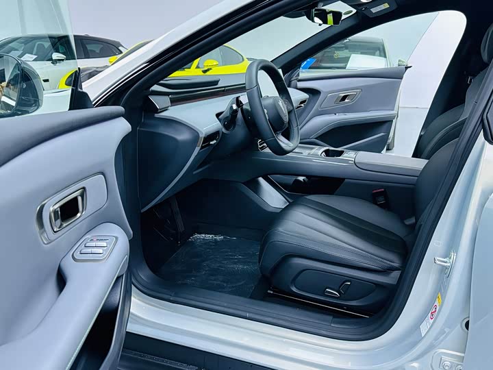 Changan Deepal L06 2026 2026款 560Ultra+激光版