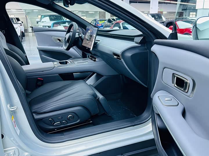 Changan Deepal L06 2026 2026款 560Ultra+激光版