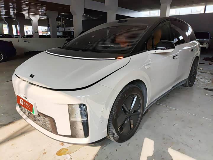 LiXiang i8 2025 2025款 标准版