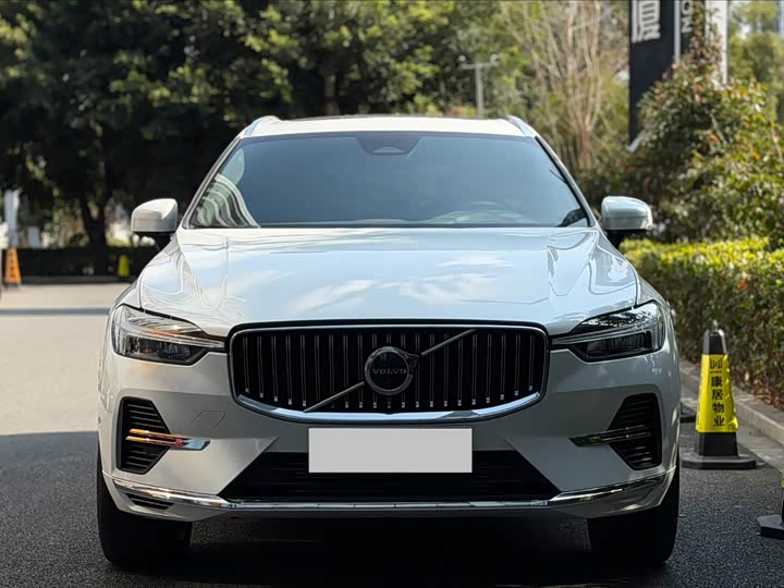 Volvo XC60 Hybrid 2025 2025款 插电式混动 长续航四驱智远豪华版