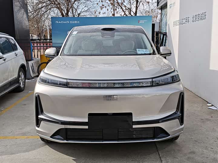 Geely Galaxy M9 2025 2025款 210km 四驱领航版