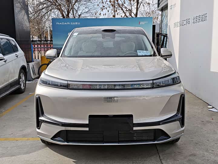 Geely Galaxy M9 2025 2025款 210km 四驱领航版