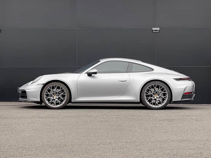 2026 Porsche 911