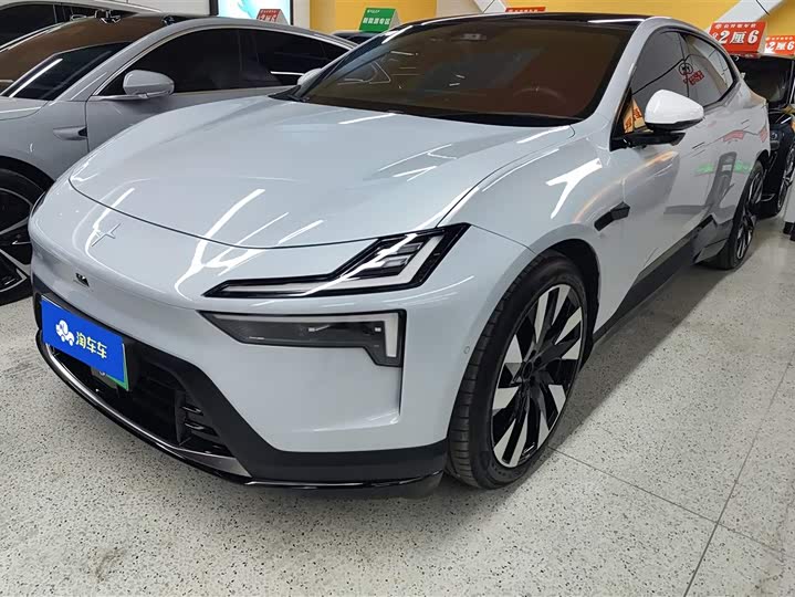 Polestar 4 2023 2023款 单电机标准续航PLUS