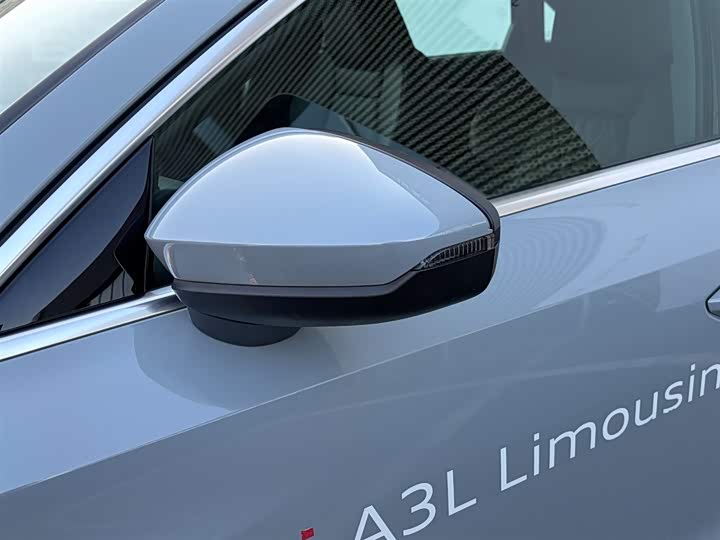 Audi A3 2025 2025款 A3L Limousine 35TFSI 飞驰尊享型