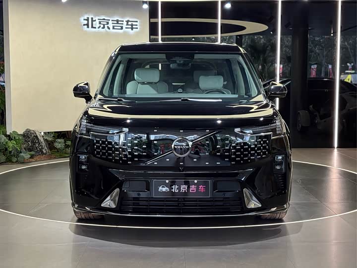 Volvo EM90 2025 2025款 Ultra 六座