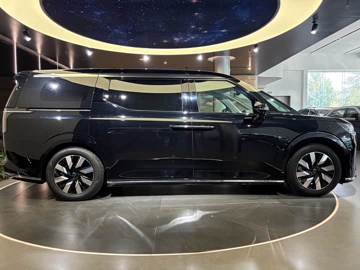 Volvo EM90 2025 2025款 Ultra 六座