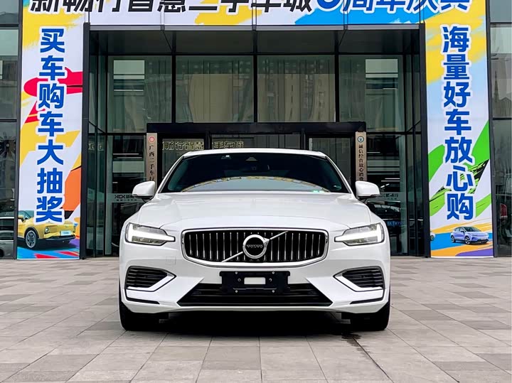 Volvo S60 Hybrid 2022 2022款 改款 T8 E驱混动 四驱智逸豪华版