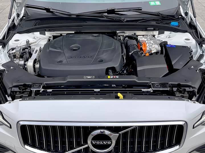 Volvo S60 Hybrid 2022 2022款 改款 T8 E驱混动 四驱智逸豪华版