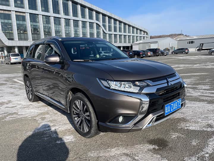 Mitsubishi Outlander 2021 2021款 改款 2.0L 两驱畅享版 5座