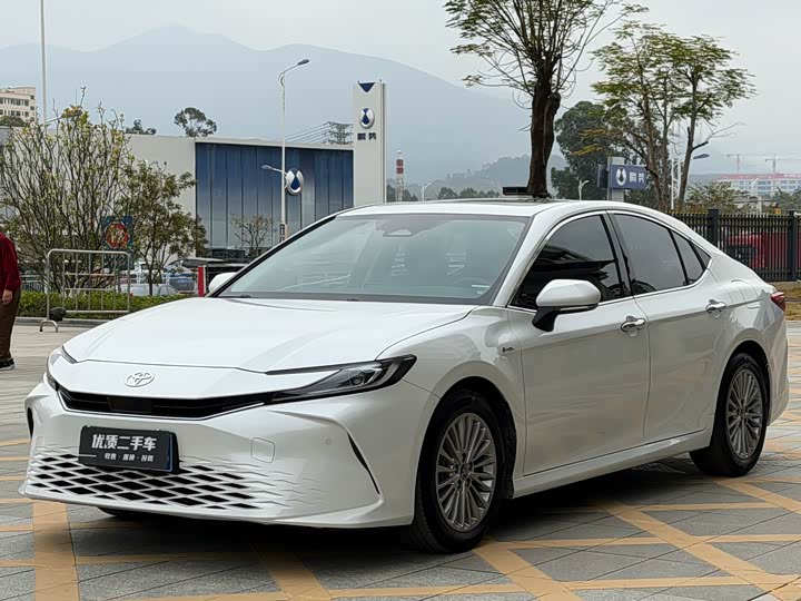 Toyota Camry 2024 2024款 双擎 2.0HGVP 豪华版