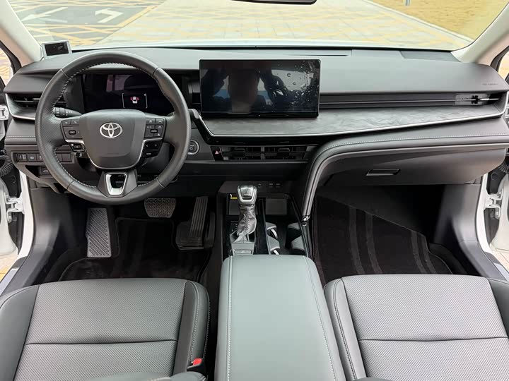 Toyota Camry 2024 2024款 双擎 2.0HGVP 豪华版