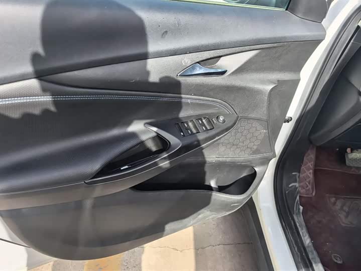 Buick Encore 2020 2020款 20T CVT精英型