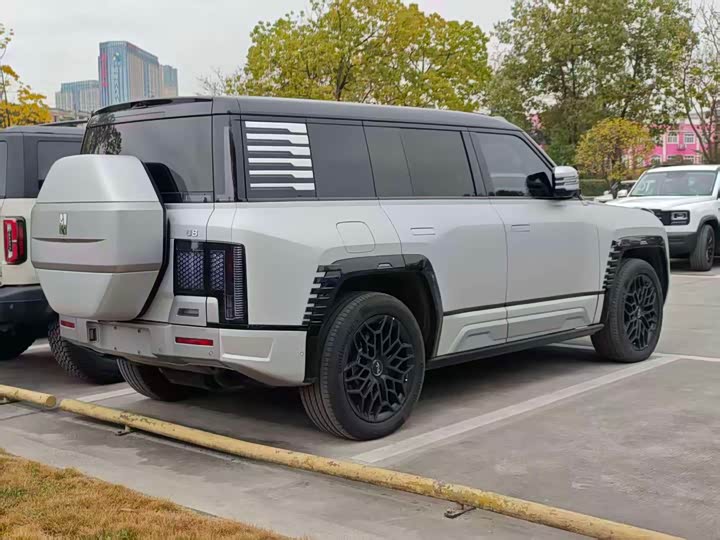 BYD Yangwang U8 2023 2023款 豪华版