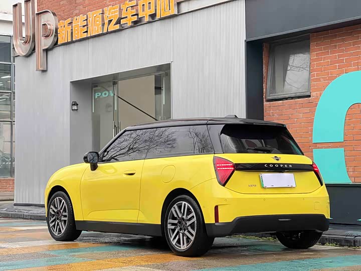 Mini Cooper 2024 2024款 456km COOPER E 经典派