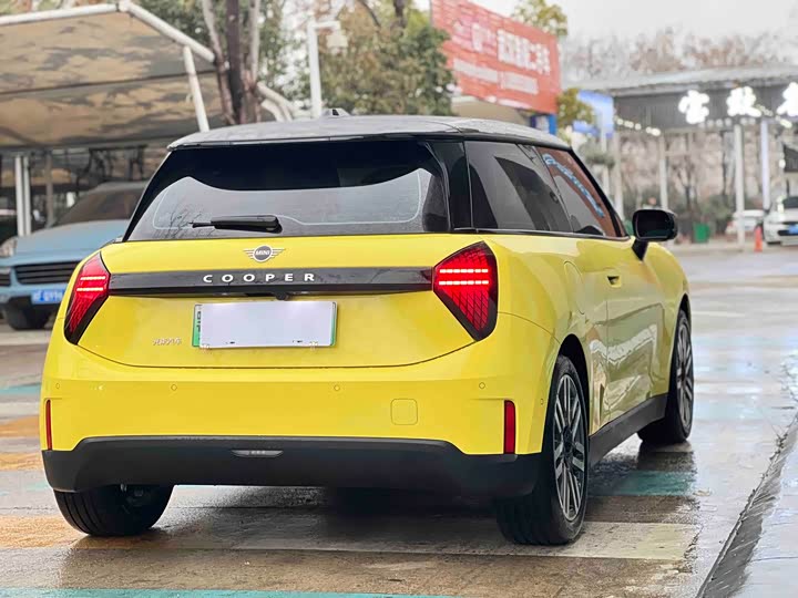 Mini Cooper 2024 2024款 456km COOPER E 经典派
