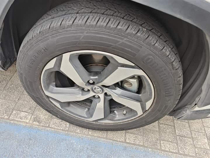 Toyota RAV4 Hybrid 2021 2021款 2.5L 两驱精英Pro