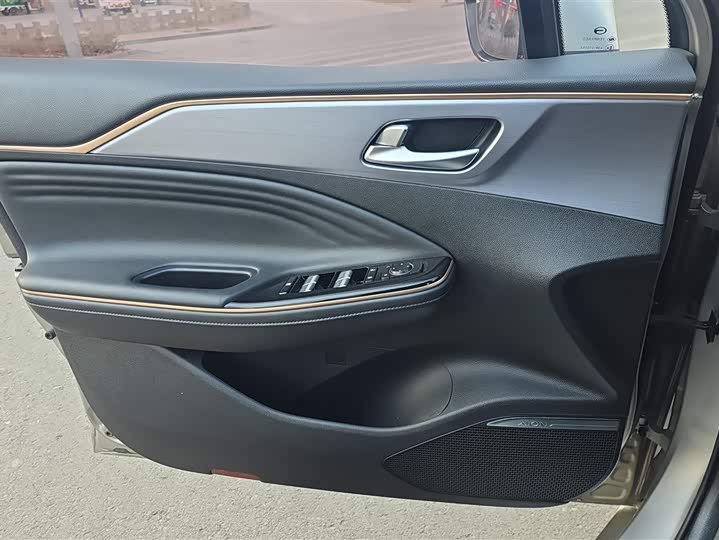 GAC Aion S 2023 2023款 炫 580 55.2kWh 磷酸铁锂