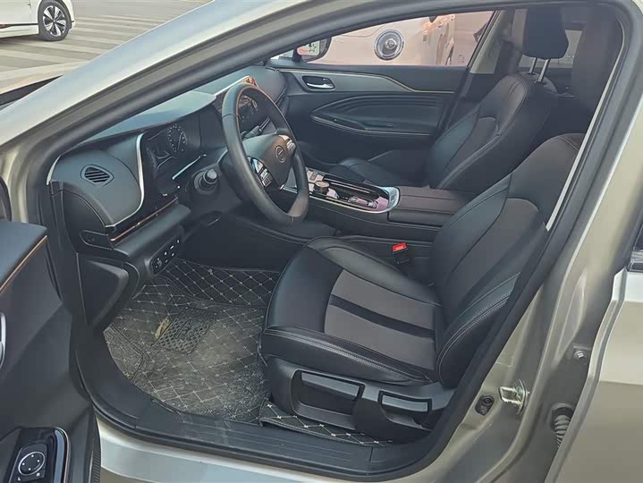 GAC Aion S 2023 2023款 炫 580 55.2kWh 磷酸铁锂