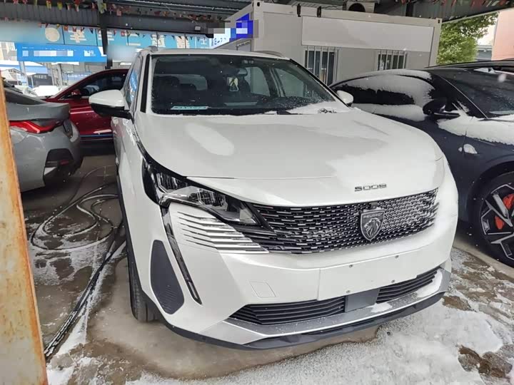 2023 Peugeot 5008