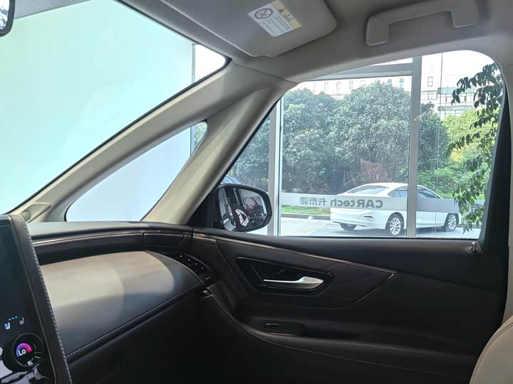 Toyota Alphard 2024 2024款 双擎 2.5L 臻享版