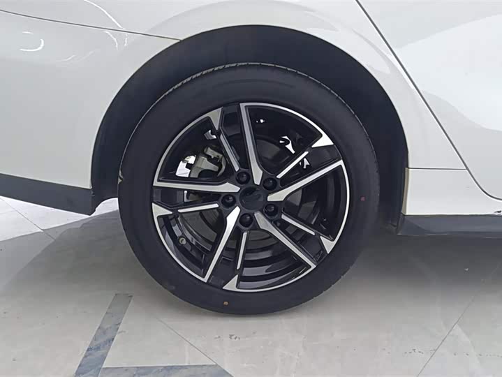 Geely Binrui 2024 2024款 缤瑞COOL 1.5T DCT冠军版