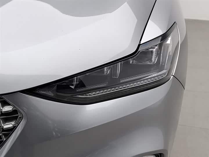 Wey VV6 2021 2021款 2.0T 两驱智护+