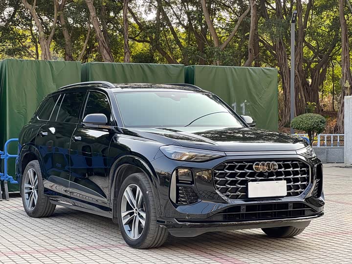 Audi Q6 2023 2023款 45 TFSI quattro 齐云型 飞骑套装