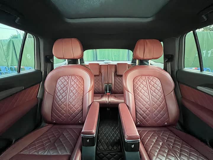 Audi Q6 2023 2023款 45 TFSI quattro 齐云型 飞骑套装