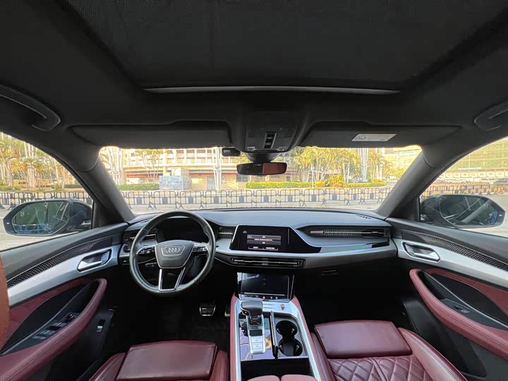 Audi Q6 2023 2023款 45 TFSI quattro 齐云型 飞骑套装